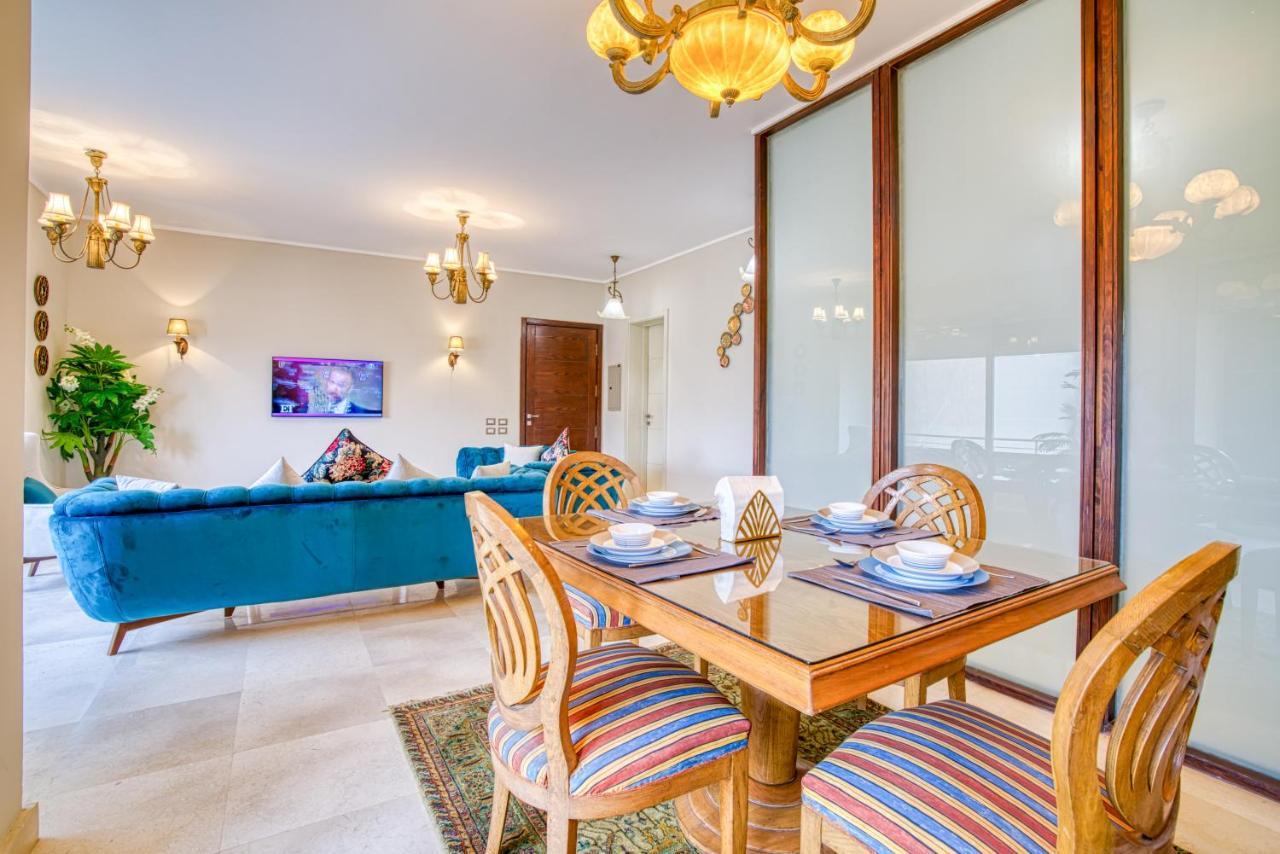The Suites Near Auc By Elegant Kairo Bagian luar foto
