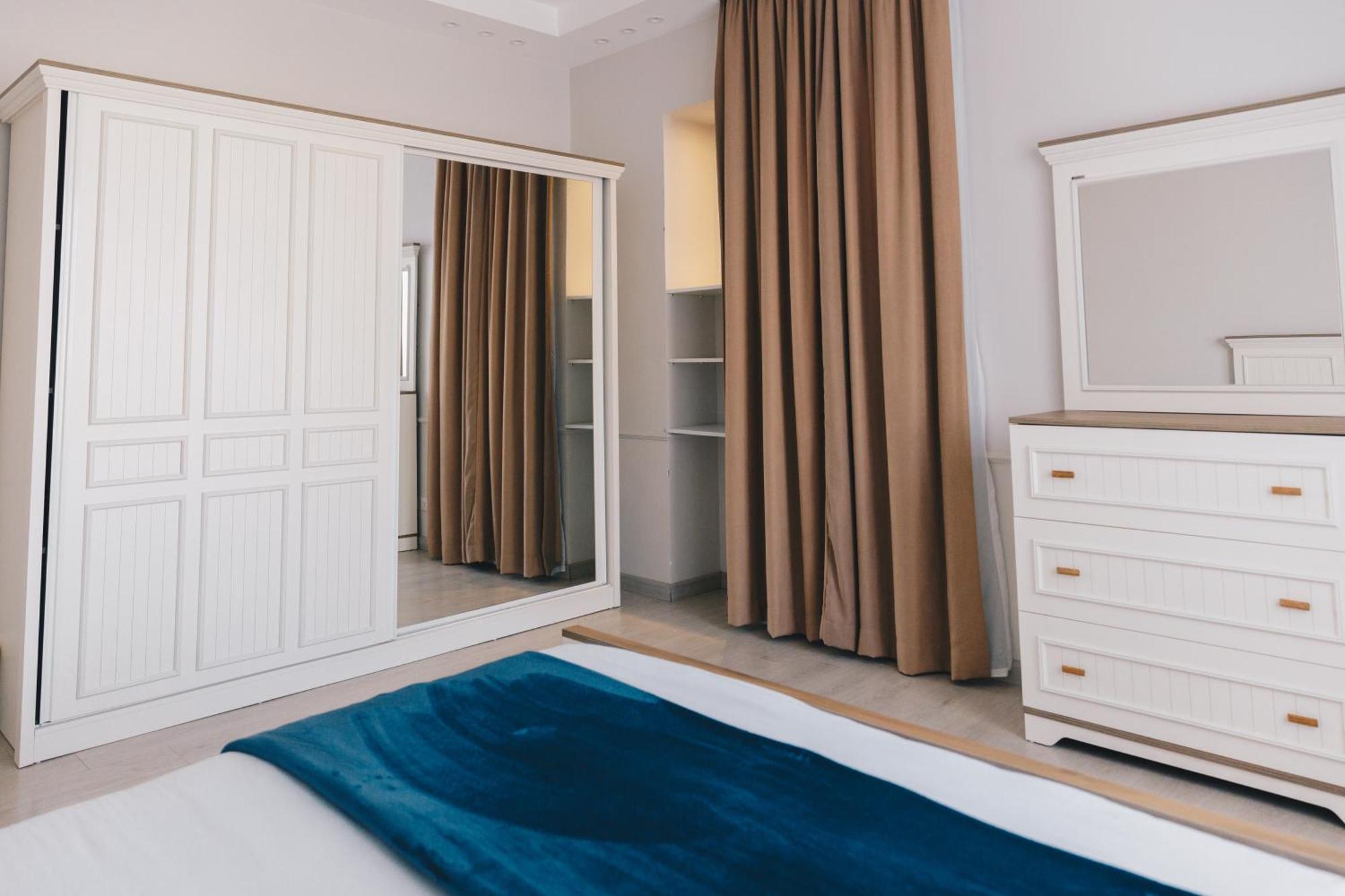 The Suites Near Auc By Elegant Kairo Bagian luar foto