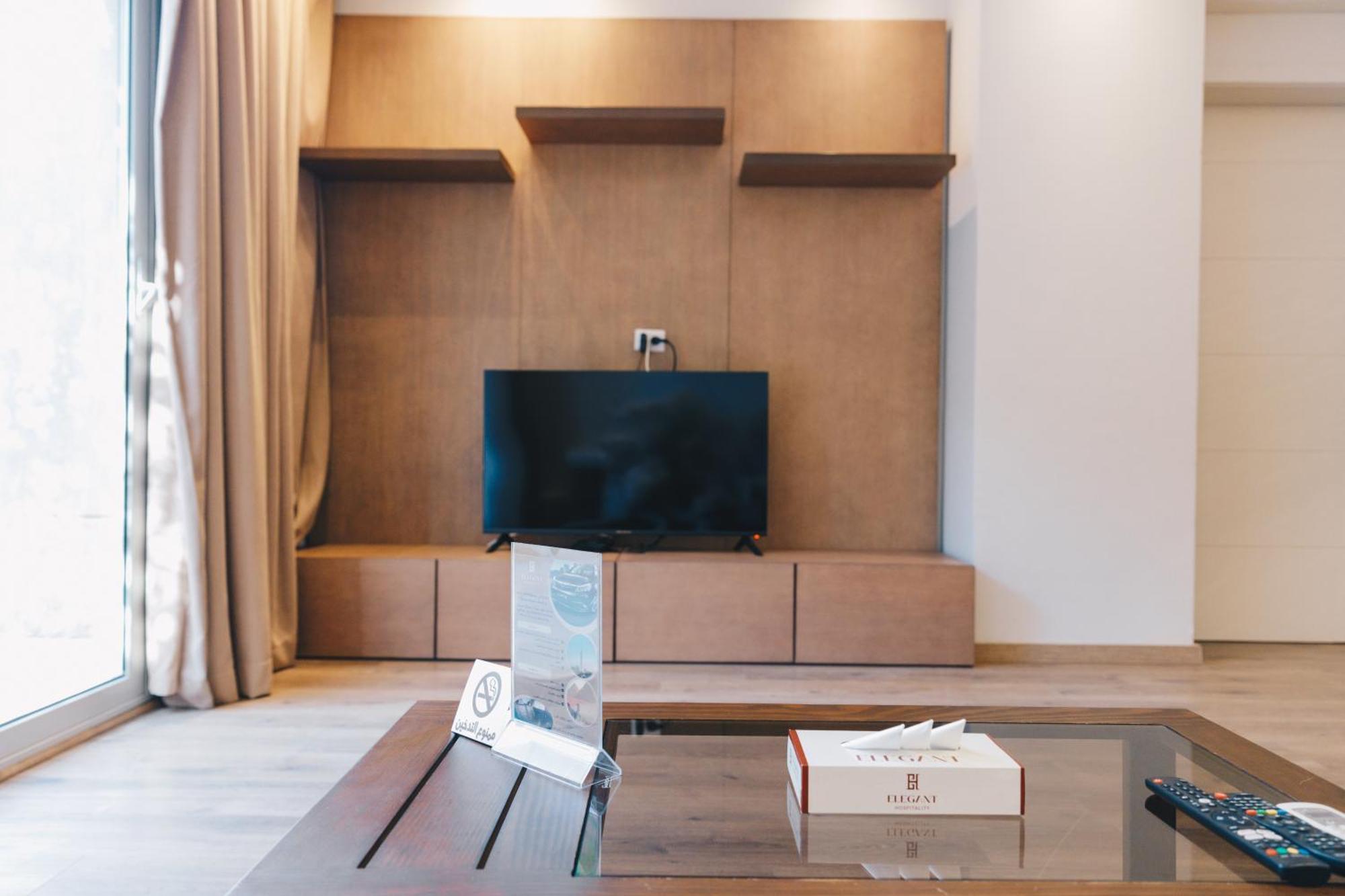 The Suites Near Auc By Elegant Kairo Bagian luar foto