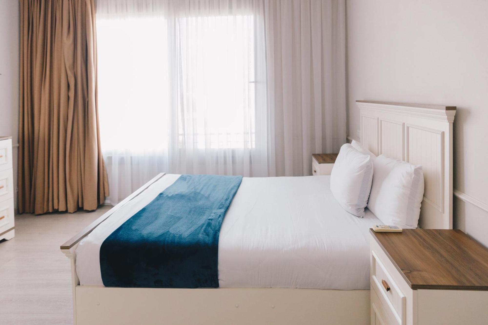 The Suites Near Auc By Elegant Kairo Bagian luar foto